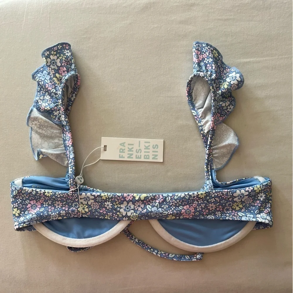 Frankie's Bikinis Birdie Top in Springtime